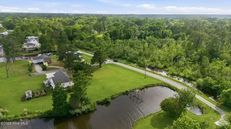 1904 Skinner Court New Bern NC 28560