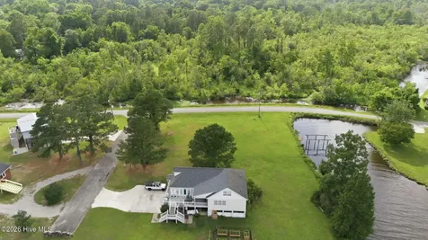 1904 Skinner Court New Bern NC 28560