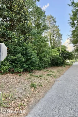 8 Oak Avenue Hamlet NC 28345
