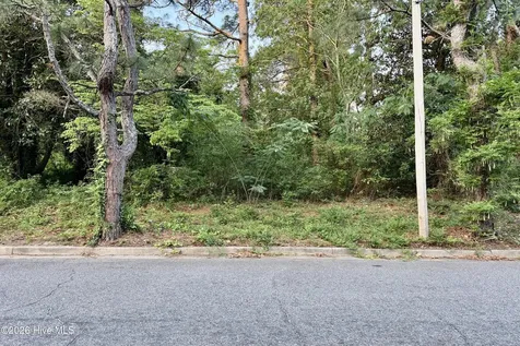 8 Oak Avenue Hamlet NC 28345