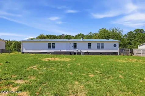 114 Duck Ridge Drive Pikeville NC 27863