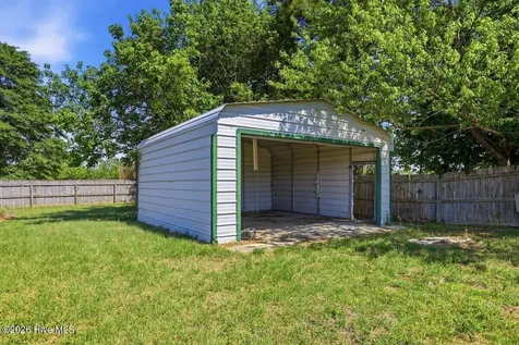114 Duck Ridge Drive Pikeville NC 27863