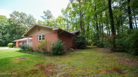 705 N Edgewood Circle Whiteville NC 28472
