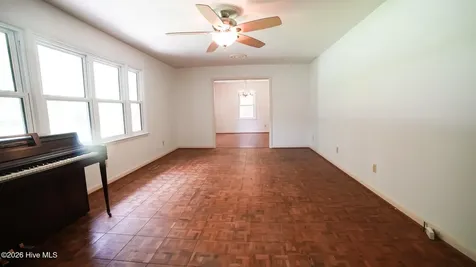 705 N Edgewood Circle Whiteville NC 28472
