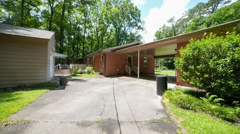 705 N Edgewood Circle Whiteville NC 28472