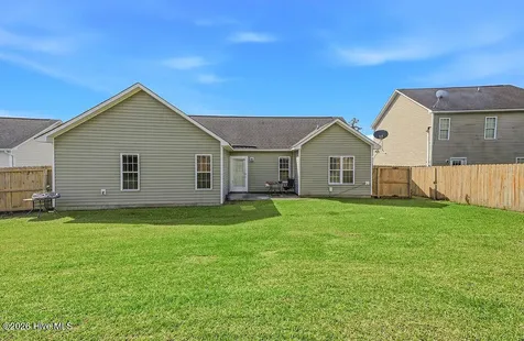 406 Jasmine Lane Jacksonville NC 28546