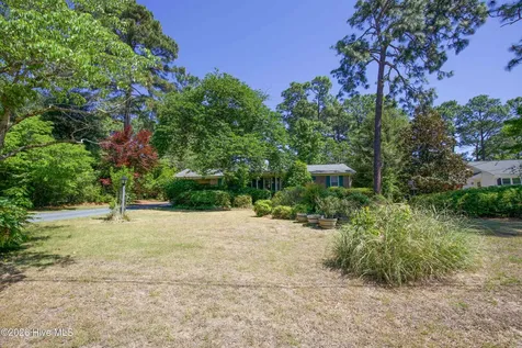305 Selkirk Trail Southern Pines NC 28387