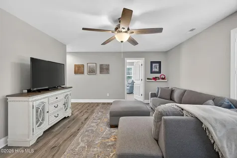 1047 Grandview Drive Hampstead NC 28443