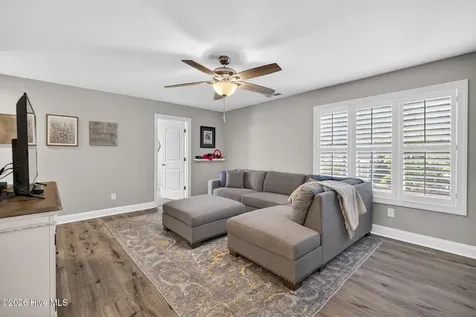 1047 Grandview Drive Hampstead NC 28443
