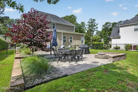 1047 Grandview Drive Hampstead NC 28443