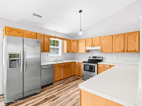 205 Inman Court Hubert NC 28539