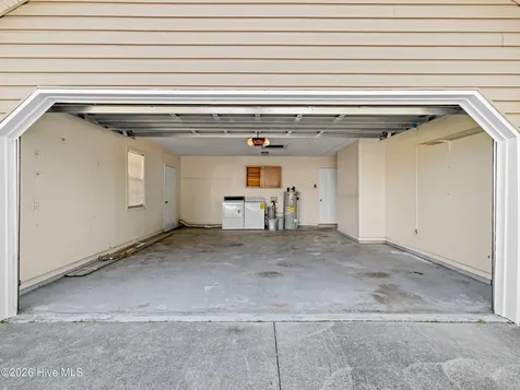 205 Inman Court Hubert NC 28539