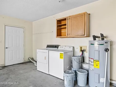 205 Inman Court Hubert NC 28539