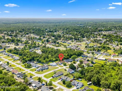 205 Inman Court Hubert NC 28539