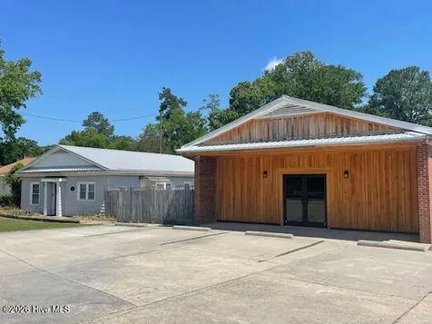 907 E Broad Street Elizabethtown NC 28337