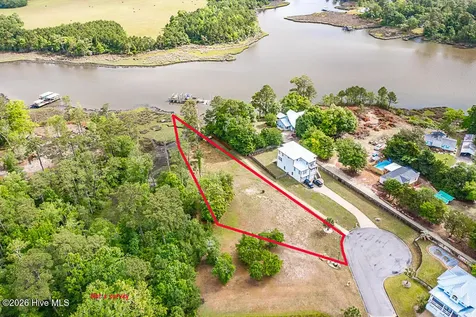 113 Key West Lane Newport NC 28570