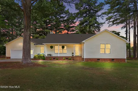 1524 Batts Circle Greenville NC 27834