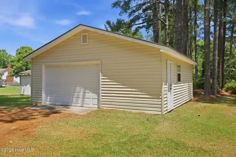 1524 Batts Circle Greenville NC 27834
