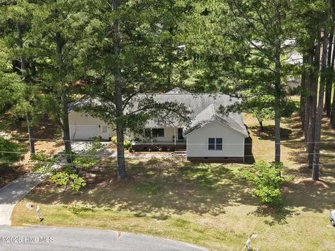 1524 Batts Circle Greenville NC 27834