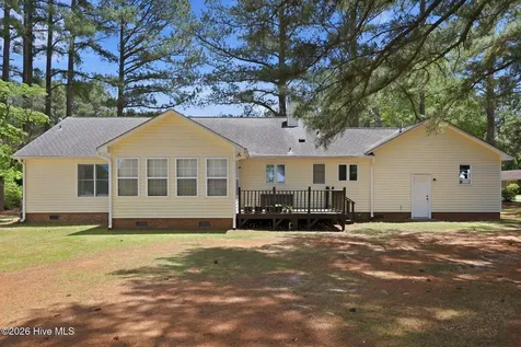 1524 Batts Circle Greenville NC 27834