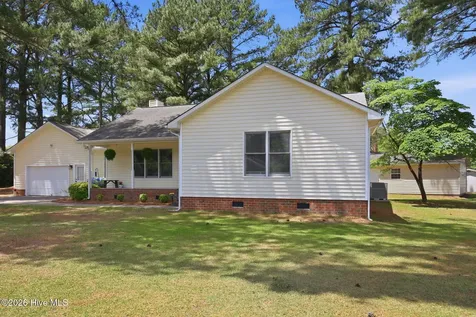 1524 Batts Circle Greenville NC 27834