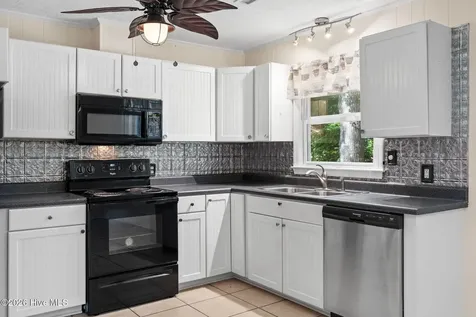 1646 Waterway Drive SW Ocean Isle Beach NC 28469