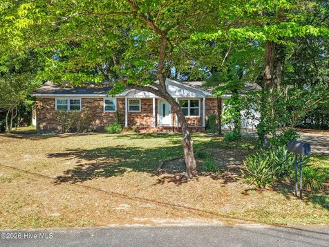 1646 Waterway Drive SW Ocean Isle Beach NC 28469