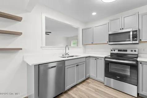 103 Drury Lane New Bern NC 28560