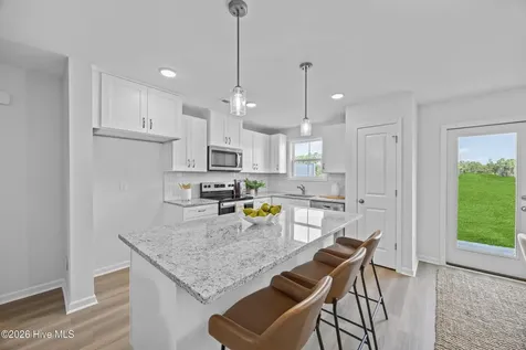39 W Pioneer Way Hampstead NC 28443