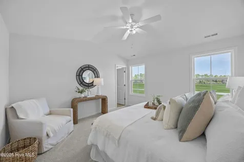 39 W Pioneer Way Hampstead NC 28443