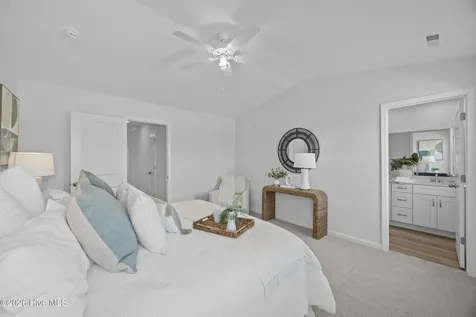 39 W Pioneer Way Hampstead NC 28443