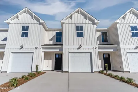 39 W Pioneer Way Hampstead NC 28443