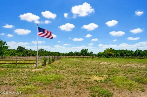 6615 Silver Spoon Road Clarkton NC 28433