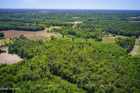 6615 Silver Spoon Road Clarkton NC 28433