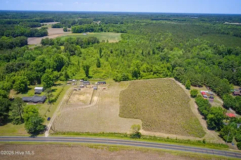 6615 Silver Spoon Road Clarkton NC 28433