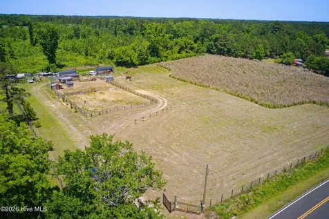 6615 Silver Spoon Road Clarkton NC 28433
