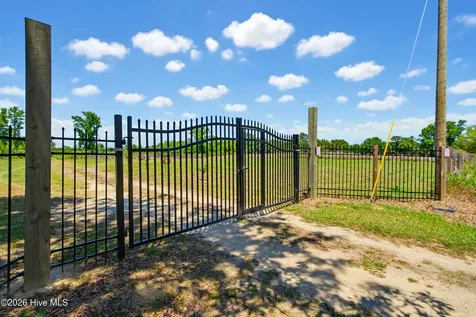 6615 Silver Spoon Road Clarkton NC 28433