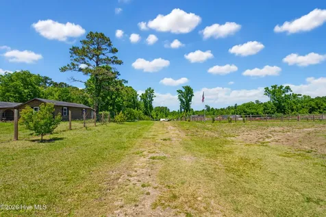6615 Silver Spoon Road Clarkton NC 28433