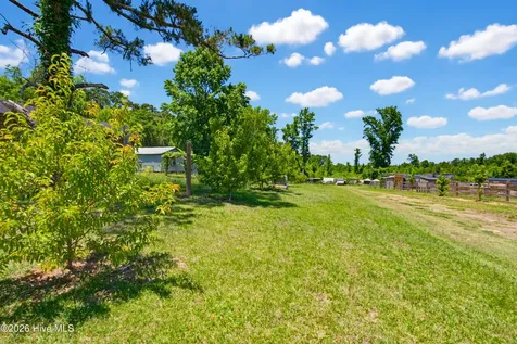 6615 Silver Spoon Road Clarkton NC 28433