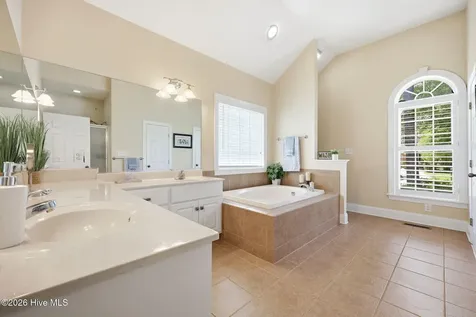 125 Thames Lane Chocowinity NC 27817