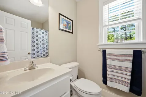 125 Thames Lane Chocowinity NC 27817