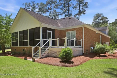 125 Thames Lane Chocowinity NC 27817