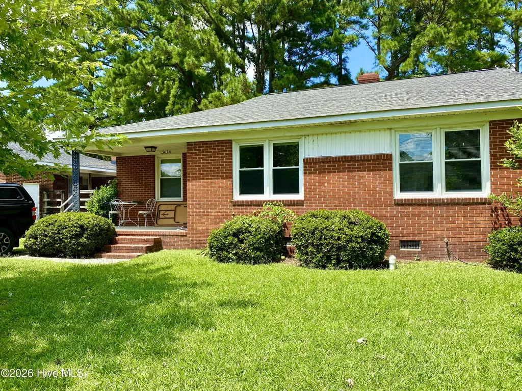 1307 Willow Street Greenville NC 27858