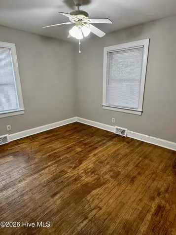 1307 Willow Street Greenville NC 27858