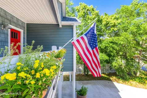 113 NE 24th Street Oak Island NC 28465