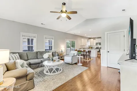 113 NE 24th Street Oak Island NC 28465