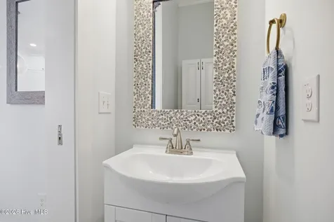 2802 Emerald Drive Emerald Isle NC 28594