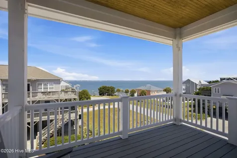 2802 Emerald Drive Emerald Isle NC 28594