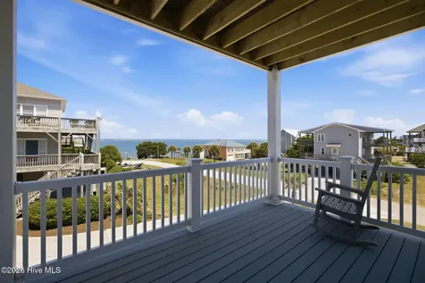 2802 Emerald Drive Emerald Isle NC 28594