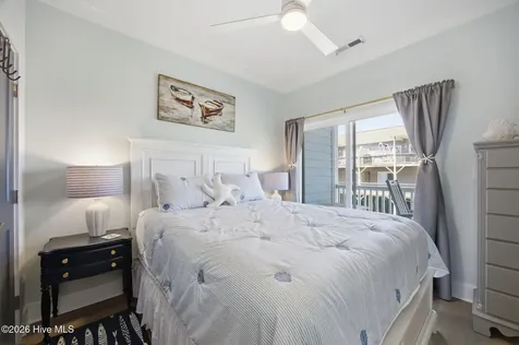 2802 Emerald Drive Emerald Isle NC 28594